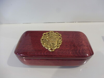 BMOV Coffret T1 chêne teinté prune BMOV Coffret T1 chêne teinté prune